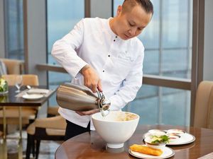 Semangkuk Pho Harganya Rp 2,6 Juta, Apa Istimewanya?