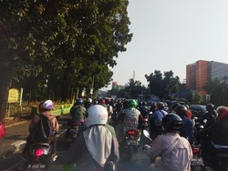 Lalin Pasar Minggu Arah Pancoran Macet di Beberapa Titik Pagi Ini