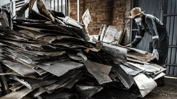 Mengolah Limbah Jadi Rupiah