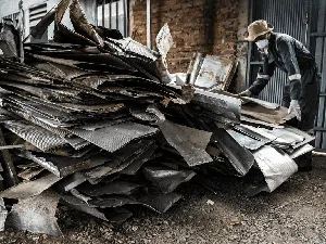 Mengolah Limbah Jadi Rupiah