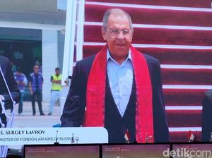 Menlu Rusia Tiba di RI Hadiri KTT ASEAN, Disambut Mendagri Tito Menlu Rusia Tiba di RI Hadiri KTT ASEAN, Disambut Mendagri Tito