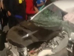 Nahas Sejoli Tewas Mengenaskan Dalam Kecelakaan Honda Brio di Makassar
