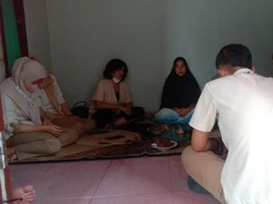 Direktur RS dan Perawat Datangi dan Minta Maaf ke Ortu Bayi Tertukar Direktur RS dan Perawat Datangi dan Minta Maaf ke Ortu Bayi Tertukar