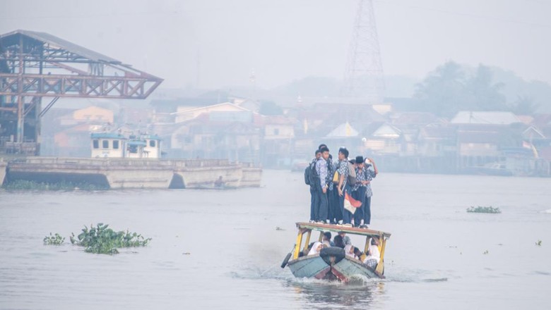 Hari Ke-10 Pemadaman Kebakaran Lahan Gambut di Riau