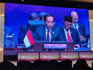 Jokowi di KTT ASEAN-Korsel: Kemitraan Tercapai Bila Tensi-Rivalitas Turun Jokowi di KTT ASEAN-Korsel: Kemitraan Tercapai Bila Tensi-Rivalitas Turun
