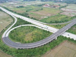 Waskita Tawarkan Kerja Sama Strategis Tol Pemalang-Batang di AIPF 2023