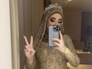 6 Potret After Party Pernikahan Putri Cindy Fatika Sari yang Curi Atensi 6 Potret After Party Pernikahan Putri Cindy Fatika Sari yang Curi Atensi