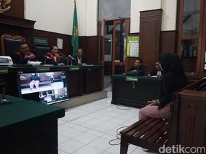 Lelaki di Surabaya Hajar Kekasih Mantan yang Disebut Tak Bertanggung Jawab