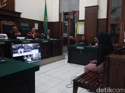 Lelaki di Surabaya Hajar Kekasih Mantan yang Disebut Tak Bertanggung Jawab