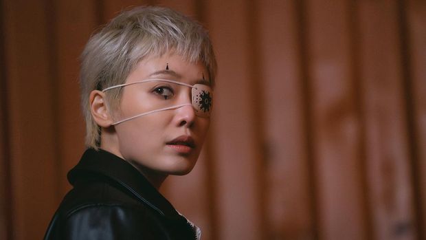 Kim Hieora sebagai Gelly dalam The Uncanny Counter 2: Counterpunch. (tvN)