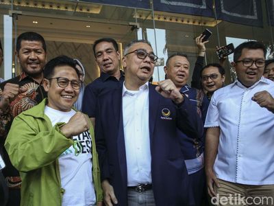 Tiba di Nasdem Tower, Cak Imin Disambut Shalawat