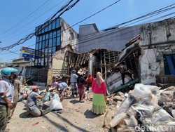 3 Bangunan Ambruk di Kapasari Surabaya: Awal Mula hingga Penyebab