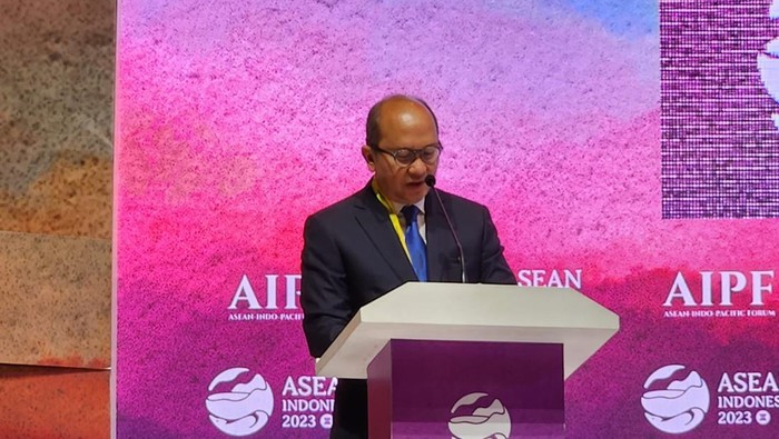 Wakil Menteri BUMN Rosan Perkasa Roeslani mengatakan soal transformasi keuangan digital di ASEAN Indo-Pacific Forum (AIPF) 2023 di Jakarta, Rabu (6/9/2023). Wakil Menteri BUMN Rosan Perkasa Roeslani mengatakan soal transformasi keuangan digital di ASEAN Indo-Pacific Forum (AIPF) 2023 di Jakarta, Rabu (6/9/2023).