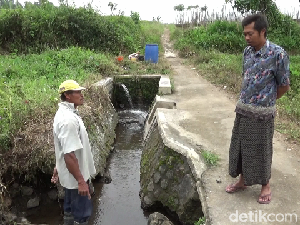 Sebelum Ditemukan Terbuang, Banyak Al-Quran Hilang dari 4 Musala di Lumajang Sebelum Ditemukan Terbuang, Banyak Al-Quran Hilang dari 4 Musala di Lumajang