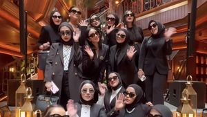 10 Foto Viral Gaya Member Arisan Lady Boss Indonesia, Bawa Tas Emas Rp 1 M