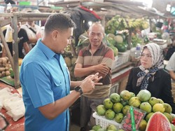 Harpelnas, Dirut BPJS Ketenagakerjaan Sapa Pedagang Pasar di Lampung