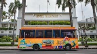 Cobain Deh, Ngabuburit Keliling Surabaya Naik Bus Wisata SSCT