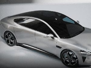 IBC Sebut Penjualan Mobil Listrik di Indonesia Naik 200%