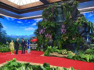 Cerita Seniman yang Bawa Air Terjun ke Ruang Penyambutan Kepala Negara di KTT ke-43 ASEAN