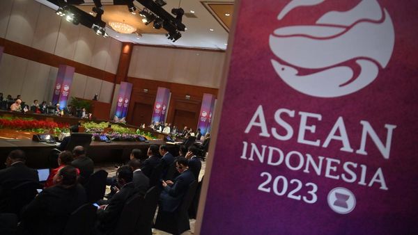 Jokowi Minta Kerja Sama Ekonomi ASEAN-India Diperkuat