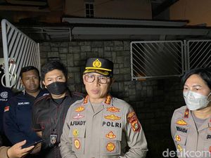 Mayat Ibu dan Anak Tinggal Kerangka di Cinere Diautopsi di RS Polri Mayat Ibu dan Anak Tinggal Kerangka di Cinere Diautopsi di RS Polri