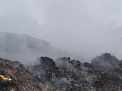 Diawali Suara Ledakan, Api Masih Berkobar di TPA Belitung hingga Hari Ke-4