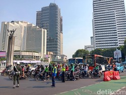 Buka Tutup di Sudirman-Kuningan Situasional Saat Delegasi KTT ASEAN Melintas