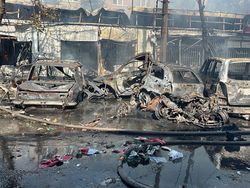 Serangan Rusia Hantam Supermarket Ukraina, 2 Orang Tewas-17 Luka