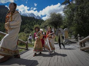 Menjelajahi Cagar Alam Yading di China yang Menyegarkan Mata