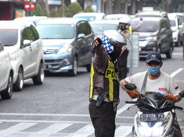 Momen Pengendara Terjaring Operasi Zebra Semeru 2023