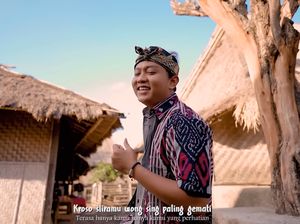 5 Rekomendasi Lagu Jawa untuk Oktober 2023 serta Liriknya 5 Rekomendasi Lagu Jawa untuk Oktober 2023 serta Liriknya