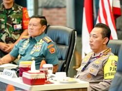 Panglima-Kapolri Minta Maaf Warga Terganggu Imbas Rekayasa Lalin KTT ASEAN