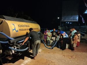 Warga Sumedang Kesulitan Air Bersih gegara Kemarau