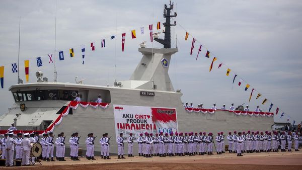 KRI Tuna-876 Siap Amankan Laut Indonesia