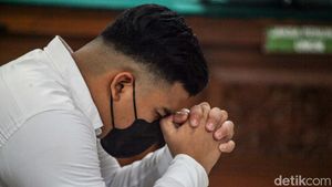 Potret Shane Lukas Berdoa Jelang Sidang Vonis