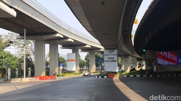 Situasi lalu lintas di perempatan Pancoran, Jakarta Selatan, Kamis (7/9/2023).