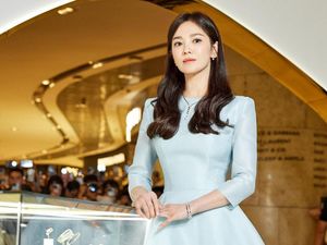 Song Hye Kyo Main Bakal Film Usai Absen 9 Tahun dari Layar Lebar Song Hye Kyo Main Bakal Film Usai Absen 9 Tahun dari Layar Lebar