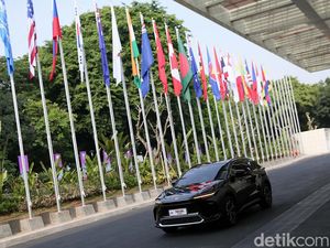 Toyota Kerahkan 79 Mobil bZ4X Untuk KTT ASEAN 2023