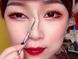 Viral Transformasi Wajah Pramugari Cantik, Bukti Makeup Bisa Menipu