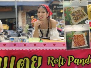 10 Potret Penjual Roti Cantik Viral di Thailand, Kini Jadi YouTuber! 10 Potret Penjual Roti Cantik Viral di Thailand, Kini Jadi YouTuber!