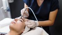 Ini Perawatan di Klinik Kecantikan yang Disarankan Dermatolog Setelah Mudik
