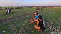 Sunset di Padang Rumput Waduk Gajah Mungkur