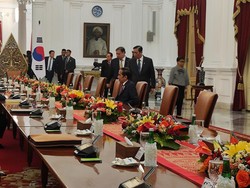 Bertemu Presiden Korsel, Jokowi Harap Konstruksi MRT Fase 4 Dimulai 2024