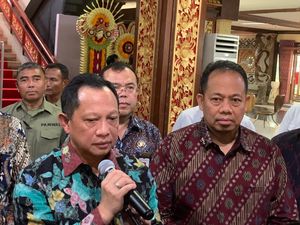 Mendagri Minta Pj Gubernur Bali Teruskan Kebijakan Koster Mendagri Minta Pj Gubernur Bali Teruskan Kebijakan Koster