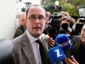 Geger Skandal Pipis, Menteri Kehakiman Belgia Banjir Kecaman