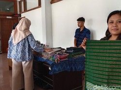 Melihat Lebih Dekat Motif Tenun Gedogan yang Punya Ciri Khas Khusus