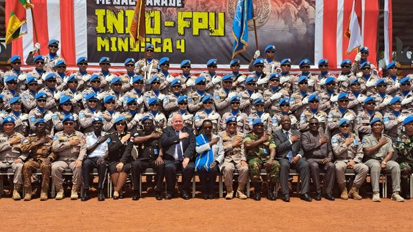 Potret Pasukan FPU Indonesia Terima Medal Parade UN Peacekeeping
