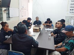 Satpol PP Periksa 15 Warga yang Terlibat Pembuangan Sampah ke Sungai Citopeng