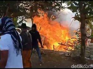Sederet Fakta soal Kafe Maksiat di Pamekasan yang Dibakar Massa Sederet Fakta soal Kafe Maksiat di Pamekasan yang Dibakar Massa