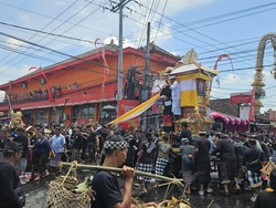 Prosesi Ngaben Aries, Atlet Futsal Korban Lift Maut Ayuterra Resort